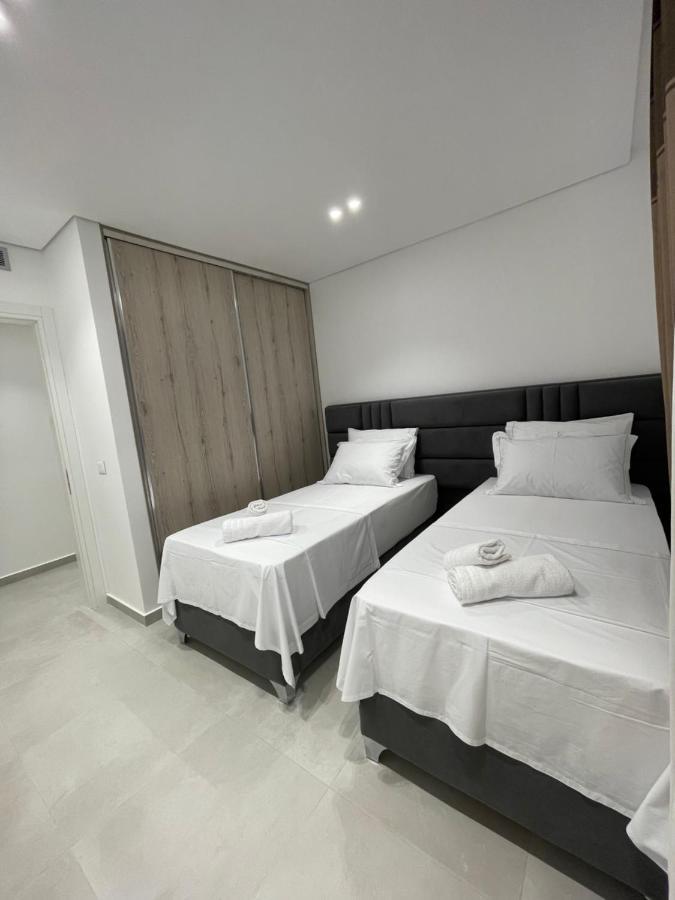 Saranda Lux Apartments Екстериор снимка